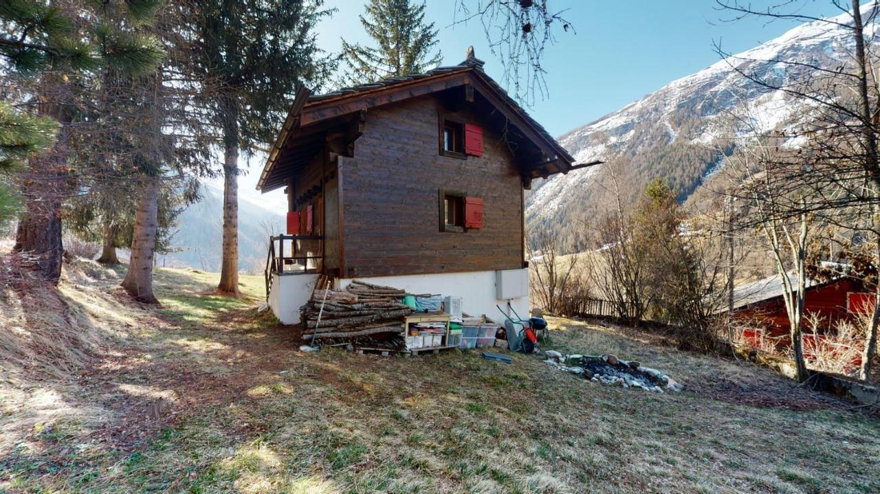 Idyllic Chalet In Evolene, With View On The Dent Blanche And The Mountainsアパートメント エクステリア 写真