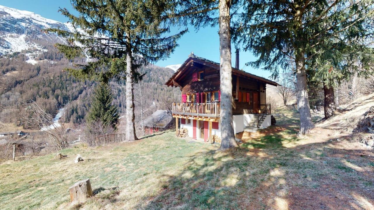 Idyllic Chalet In Evolene, With View On The Dent Blanche And The Mountainsアパートメント エクステリア 写真